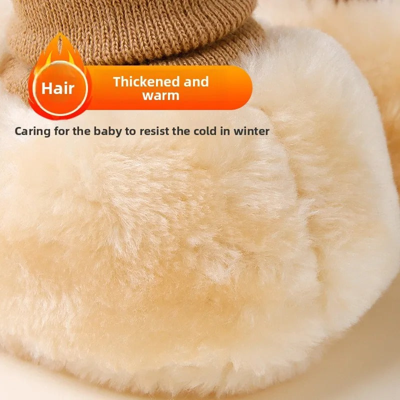 Lined baby winter sock shoes in suede look